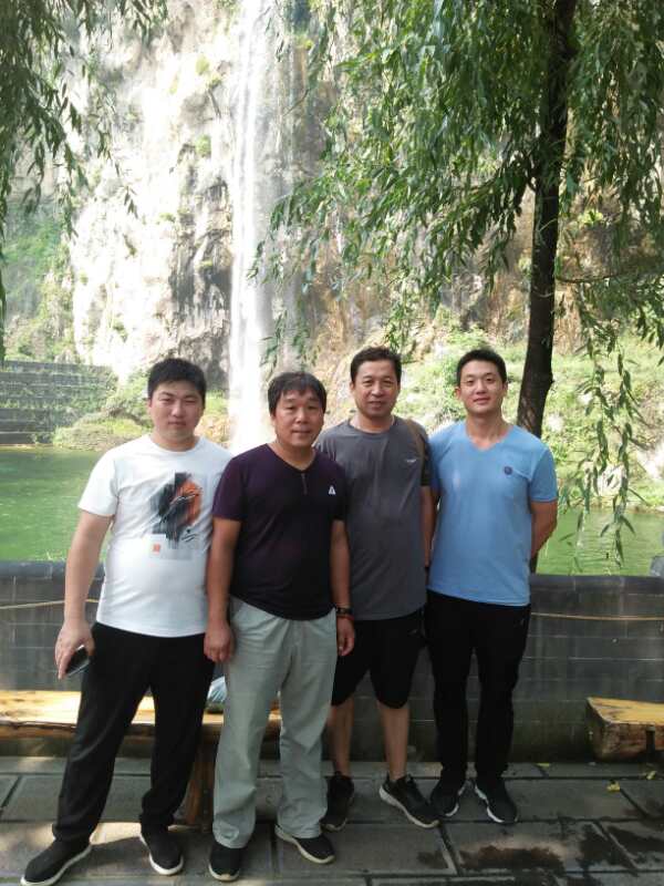 石家莊新航星洗滌設(shè)備公司的沕沕水風(fēng)景區(qū)兩日游 石家莊新航星洗滌設(shè)備公司的沕沕水風(fēng)景區(qū)兩日游